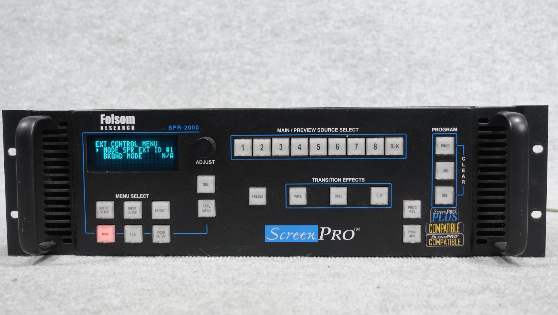 Folsom / Barco Screen Pro SPR2000 inkl. Remote 570 EUR Gebrauchte